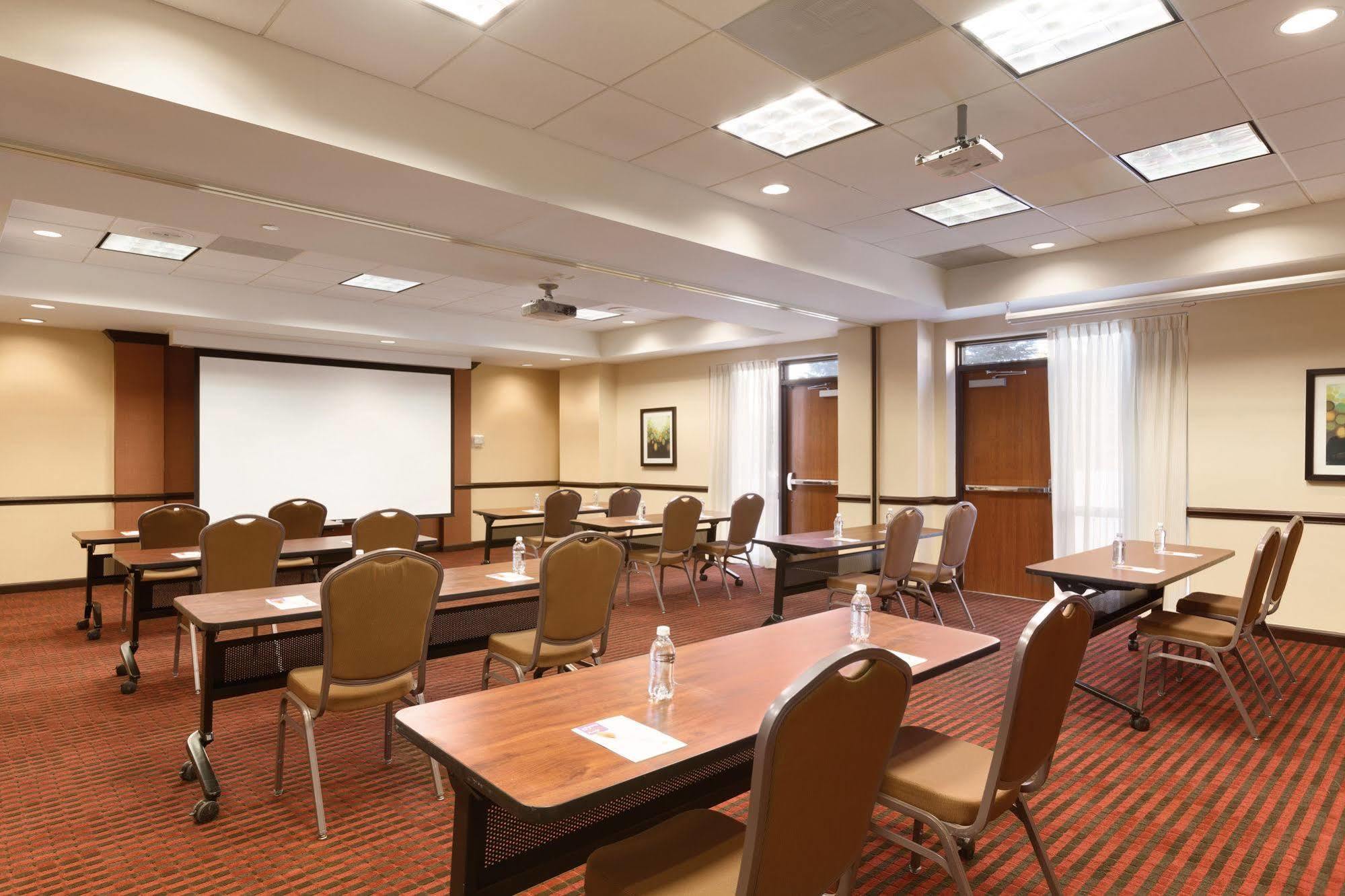 Hyatt Place Chantilly Dulles Airport South Exteriör bild